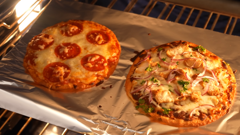 Low carb fertigpizza