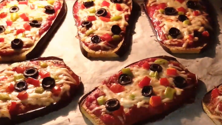 Aubergine pizza low carb